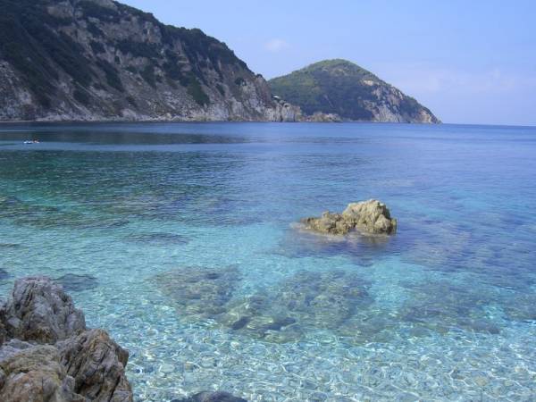 Escursioni di un giorno in barca nel parco dell´arcipelago toscano