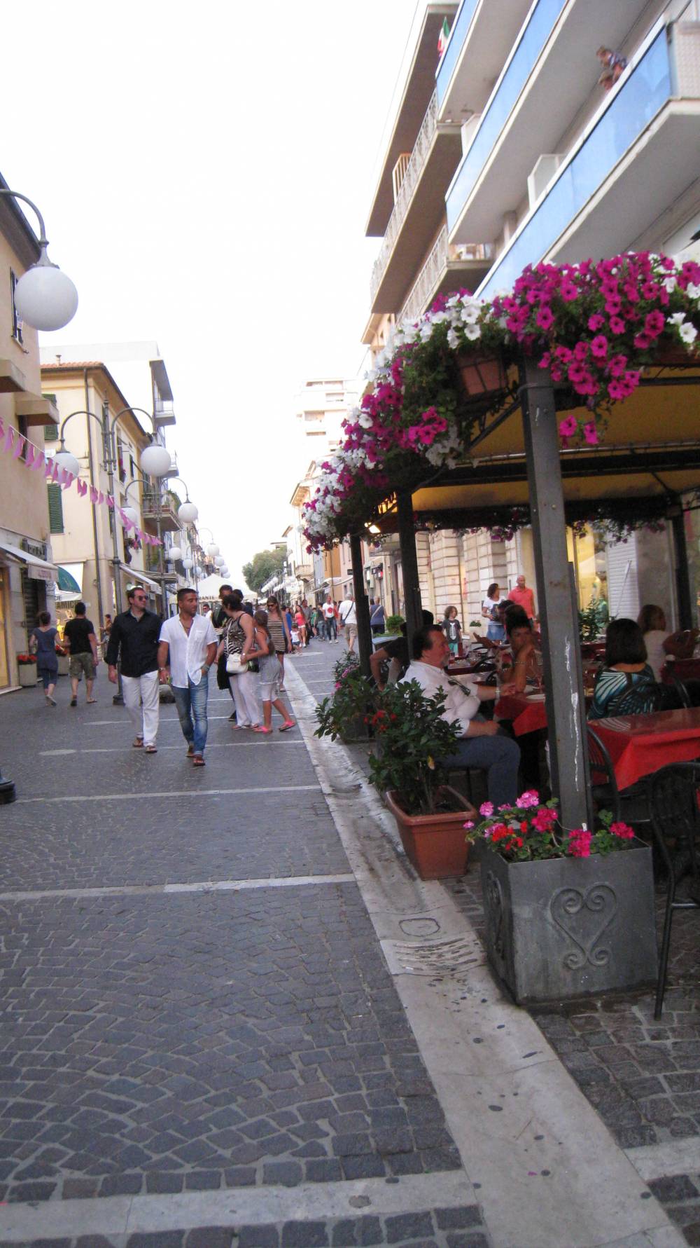 Andare per shopping a Follonica