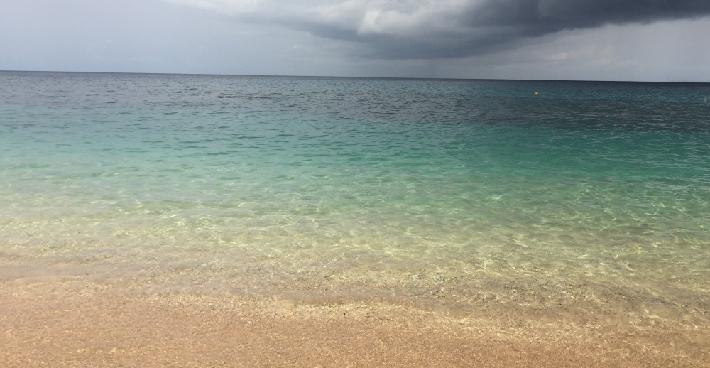 Il mare nell'isola nell'isola di principe a Sao tomè e principe