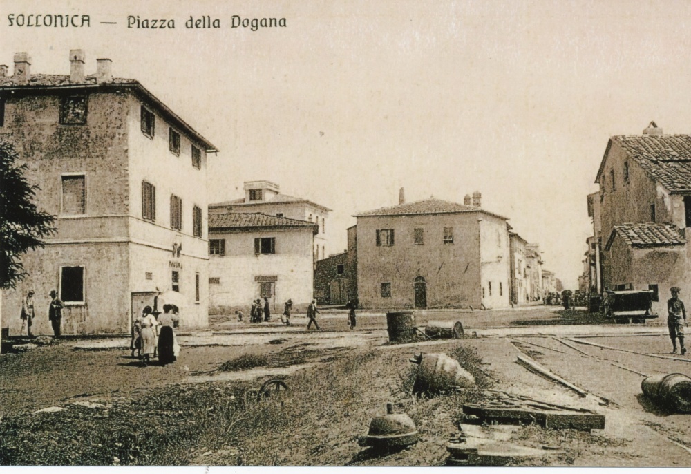 piazza a mare dogana, foto storica follonica