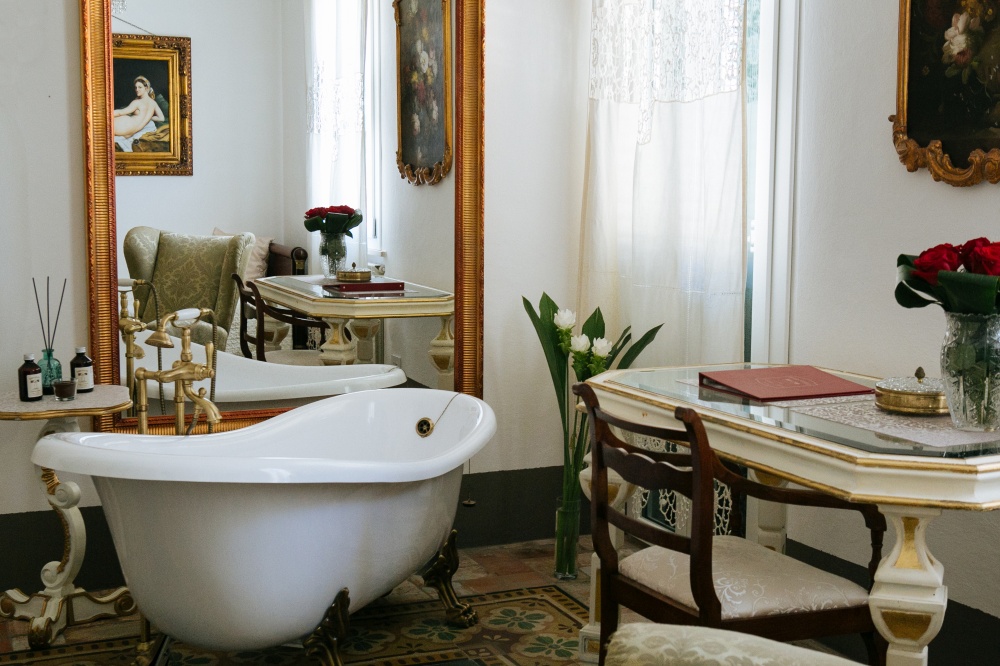 Suite elegante per soggiorno in residenza d epoca al mare toscana