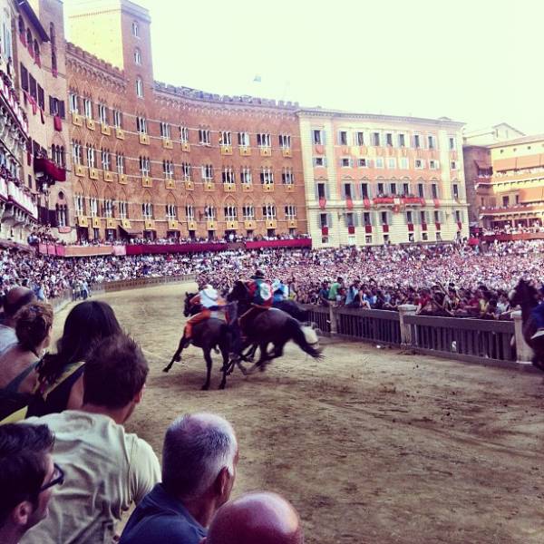 Siena la citta del Palio in un giorno