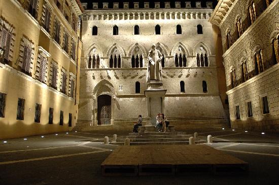 Siena la citta del Palio in un giorno