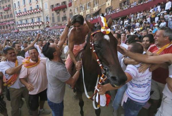 Siena la citta del Palio in un giorno