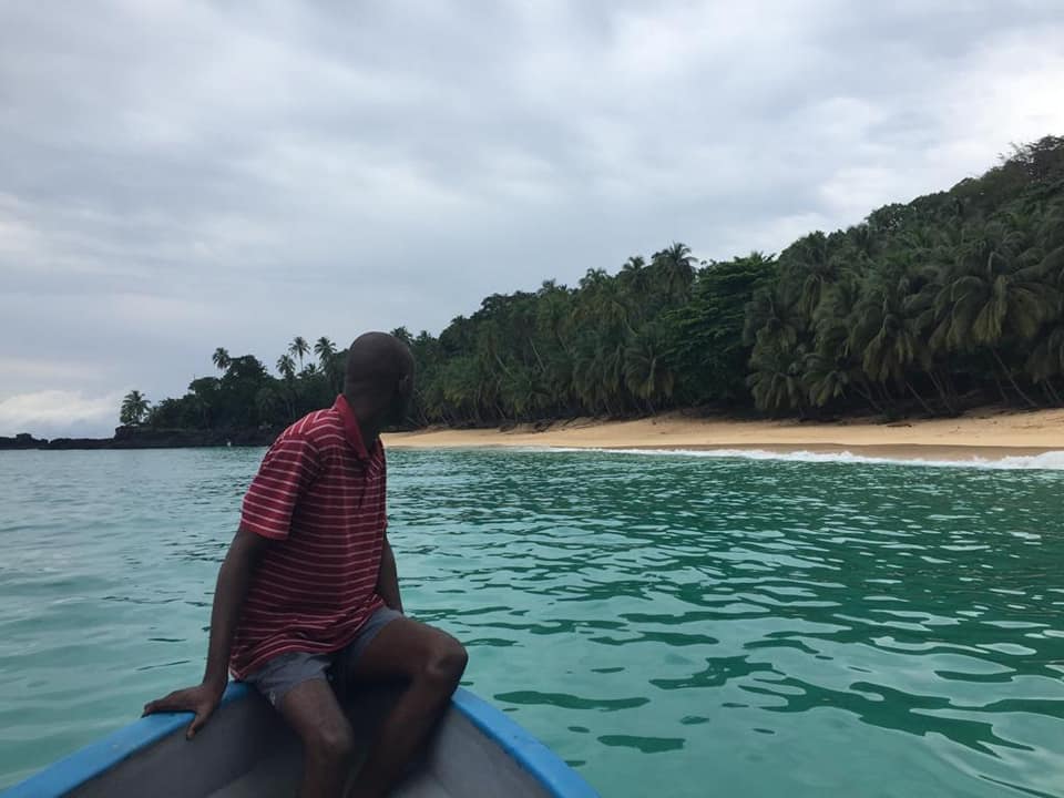 Soggiorno con escursioni in barca alla scoperta di balene e delfini nell' Isola di Principe STP